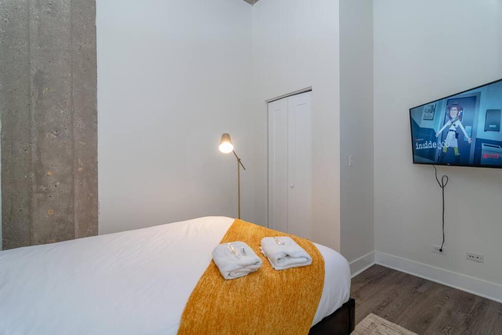 Mccormick Place 2Br Stylish Suite With Optional Parking And Gym For Up To 8 Guests Near Soldier Field And Grant Park Chicago Luaran gambar